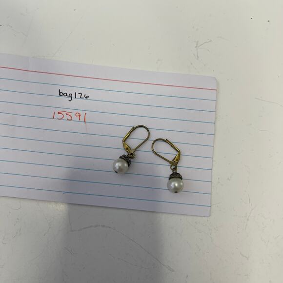 Earrings gold tone burnished with faux pearl drops pierced classic versatile - Picture 7 of 7